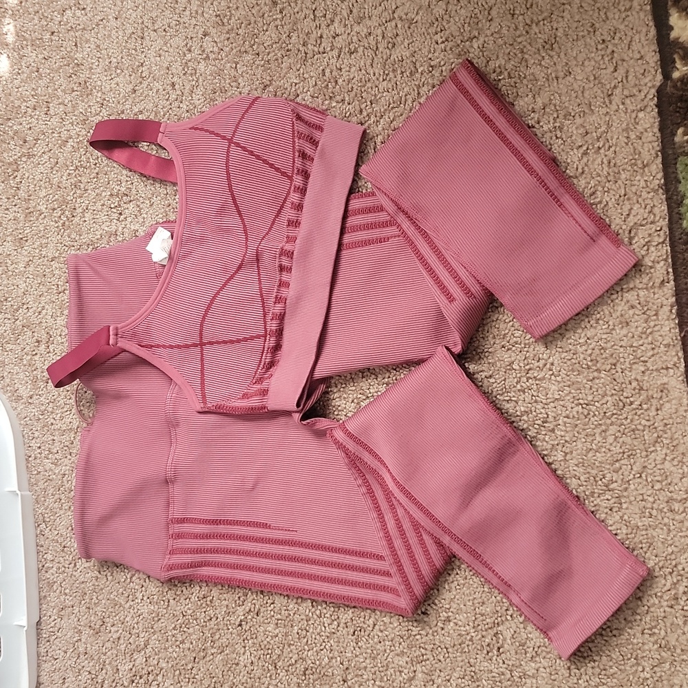 Fabletics workout set